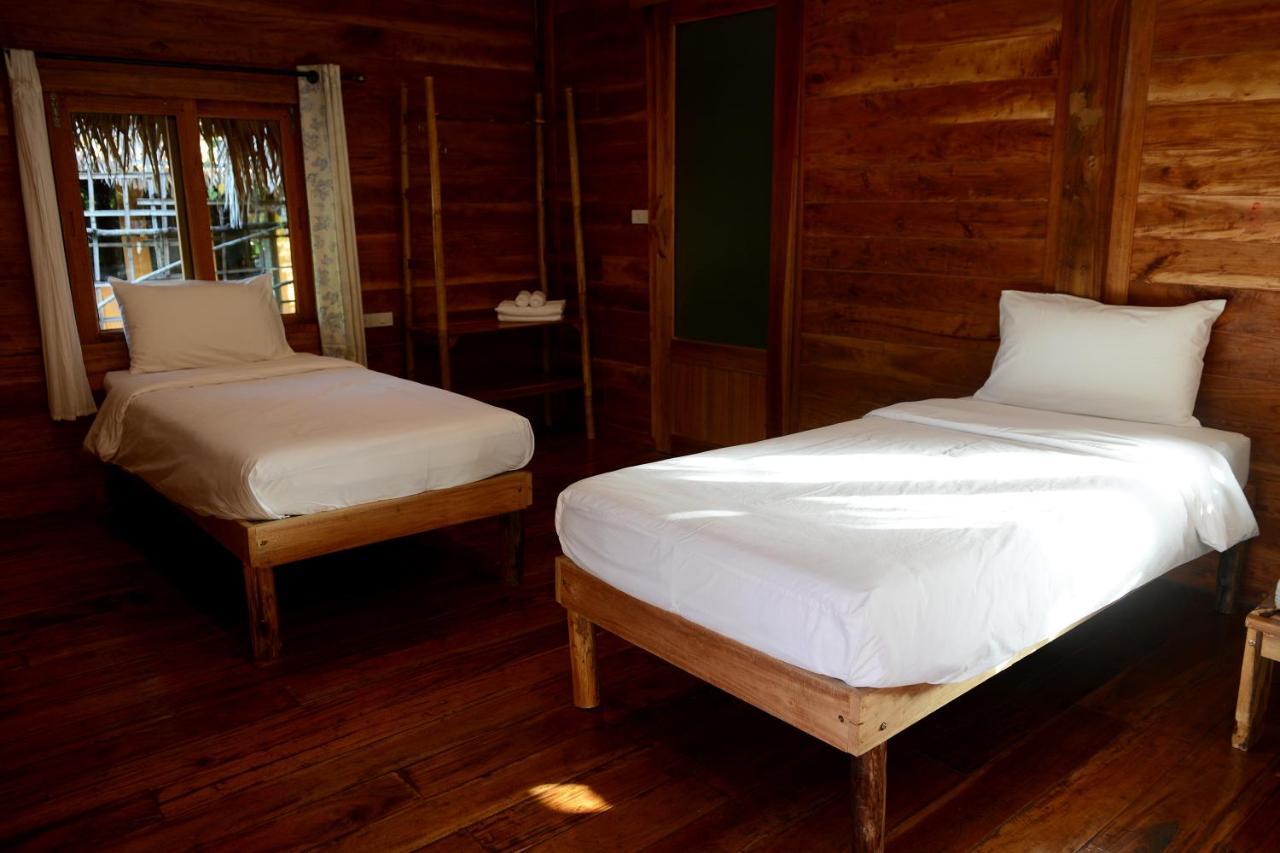 Hotel Baan​ Tonlamphu​ Pakpra à Phatthalung Extérieur photo